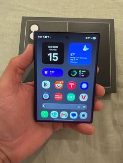 LIKE NEW Samsung Z Fold 8 Unlocked
