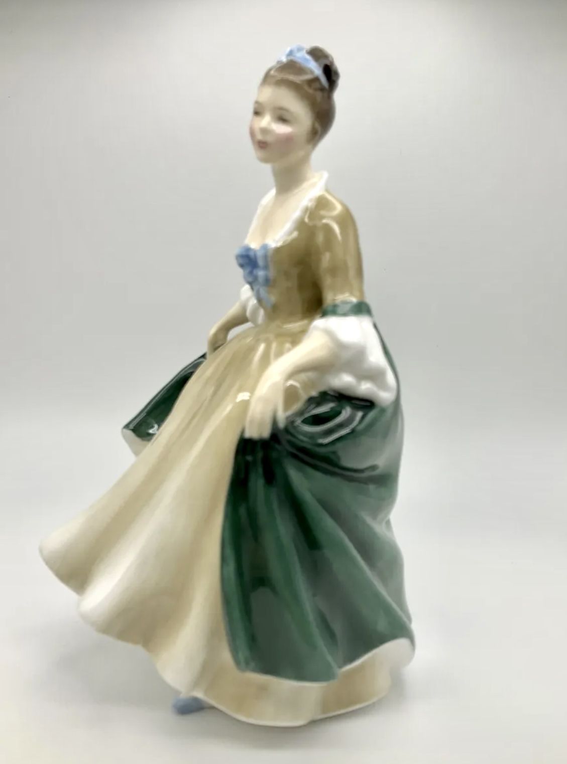 Vintage Royal Doulton “ELEGANCE” 1960 Figurine HN2264 Lady With Cape