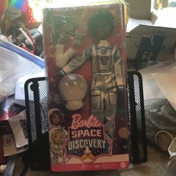 Barbie Space Discovery Doll And Accessories 