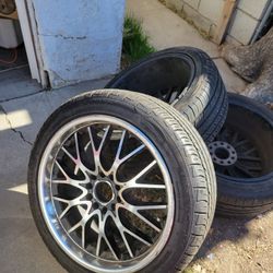 Rims Size .....235/45r18 94v