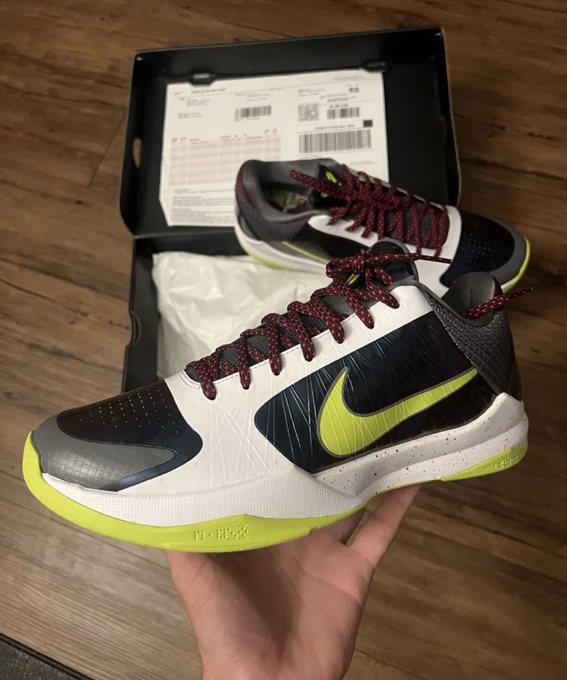 Kobe V Chaos Size 12.5 - Price firm