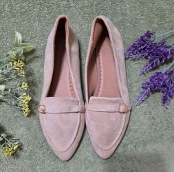Youth shoes color beige with pointed toe faux suede leather and metallic gold bucket size 4