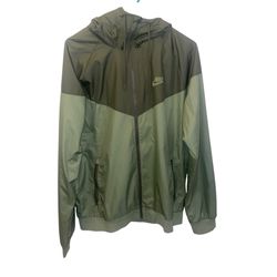 Nike Green Windbreaker Jacket with Hood and Ribbed Cuffs