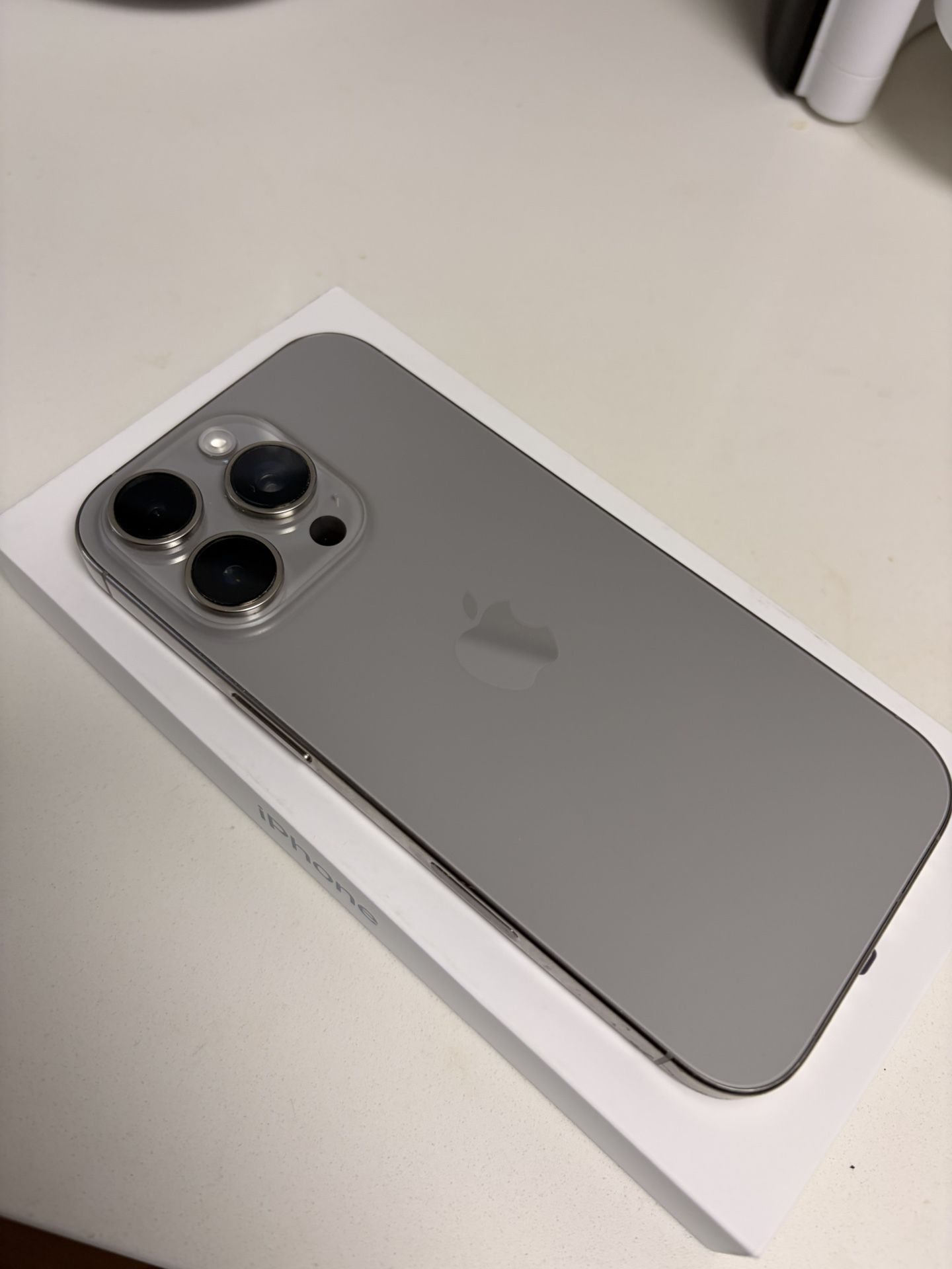 iPhone 16 Pro 256GB