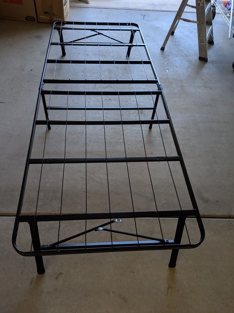 Folding twin xl bed frame for Sale in San Diego, CA OfferUp