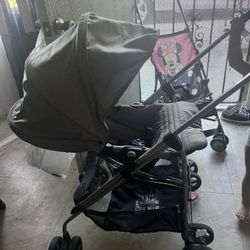 Lightweight Stroller Reversible 