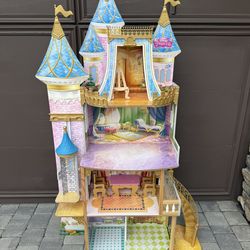 KidKraft Disney Princess Castle Dollhouse
