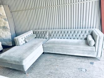 Stunning High End Z Gallerie Crystal Encrusted Sectional Sofa w/Storage in Chaise
