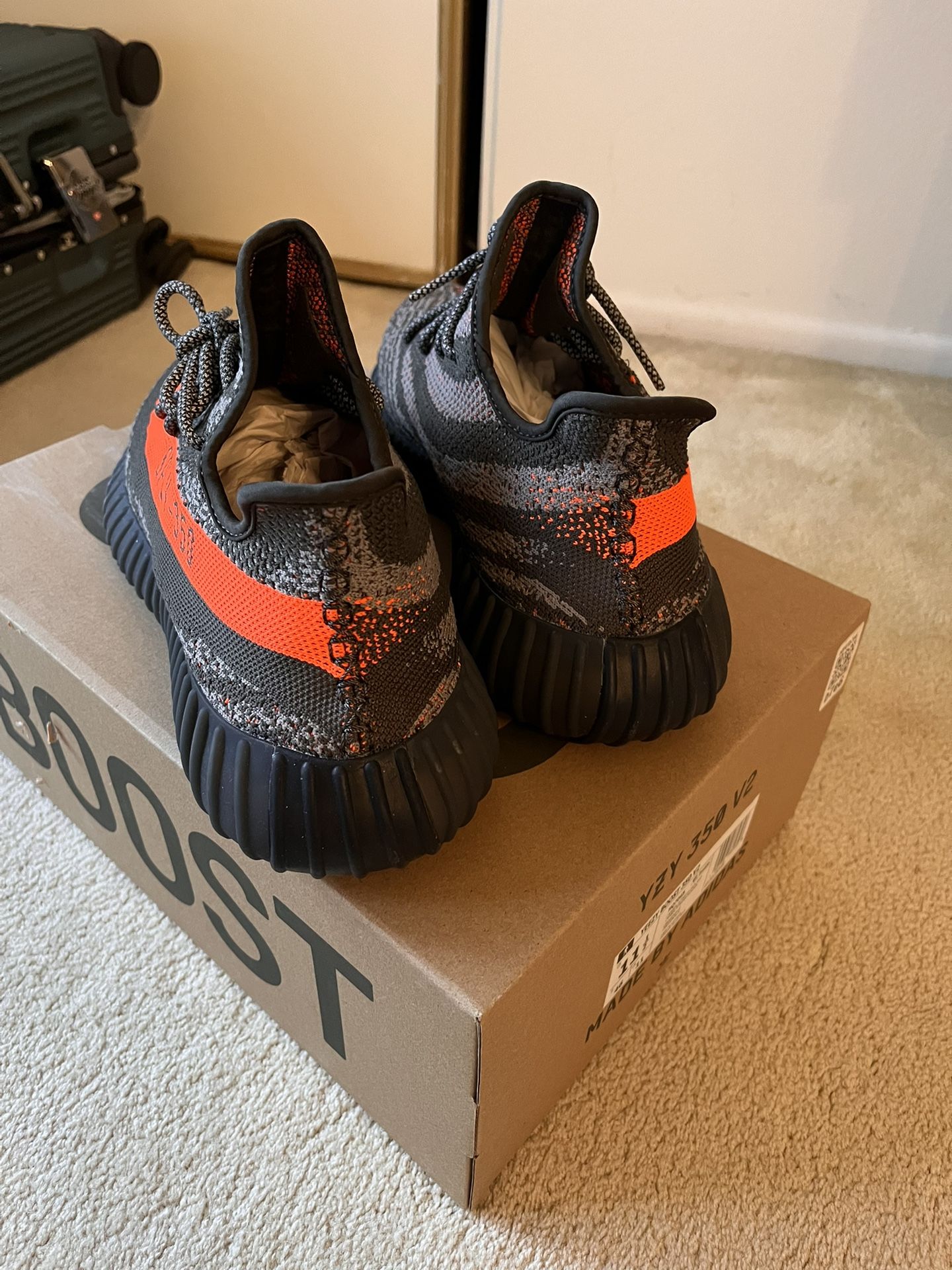 Yeezy Boost 350 V2 Carbon Beluga