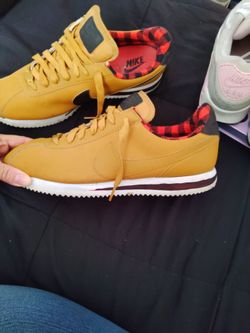 Nike cortez 9 1/2size