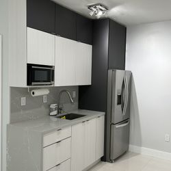 Studio Tamiami Area
