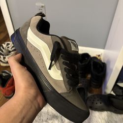 Vans Knu Schoo