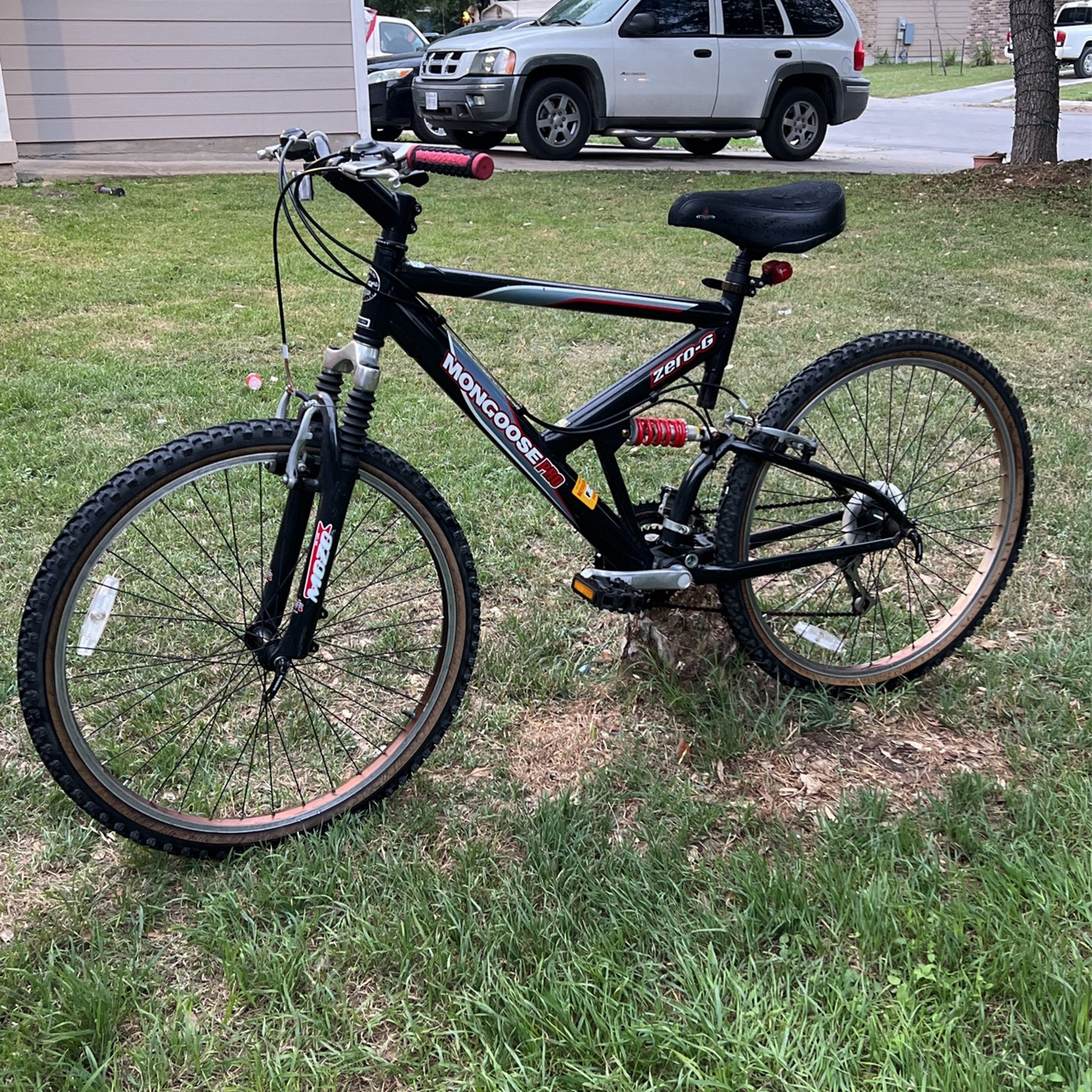 Mongoose Pro Zero-G  Mountain Bike