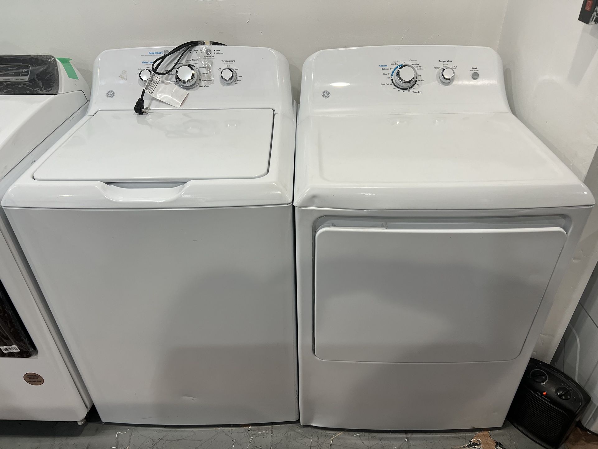 Set GE Washer & Electric Dryer