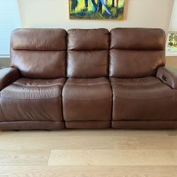 Living Spaces SOFA