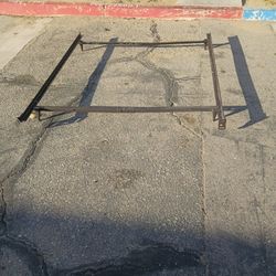 Railing For a Full Bed