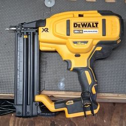 Dewalt20v Max 18 Ga Cordless