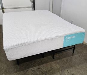 LIKE NEW! Casper Snow Queen Mattress - Delivery Available