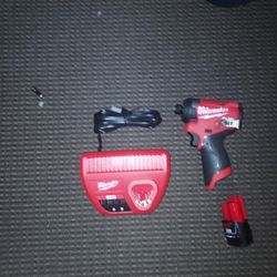 Milwaukee 12volt Impact Fuel 