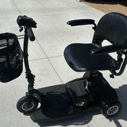 Seated electric scooter 
