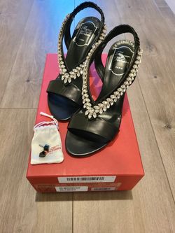 Roger Vivier *New* Choc Real V Type Jewels Sandals Black SIZE 36 (5.5~6 US size)