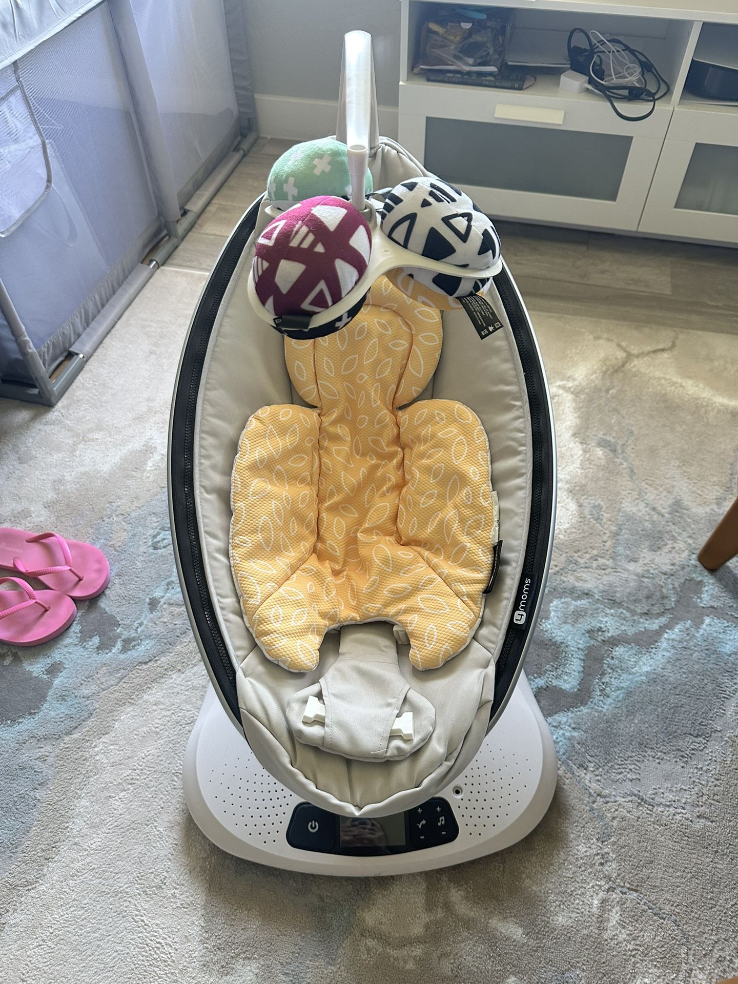Mamaroo Swing With Infant Insert