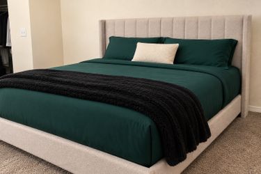King Bed $275 for Both (10/2 pickup)