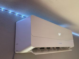 Compact 9,000 BTU 3/4 Ton Ductless AC - Refurbished for Top Performance