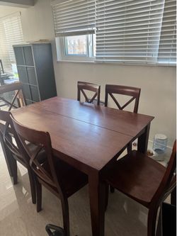 Dining Table with 7 Chairs - Expanding Table - $50 OBO