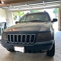 02 Jeep Grand Cherokee Limited V8