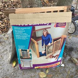 Kids Mounted Gate