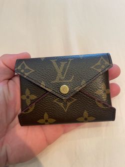 LV Pouch