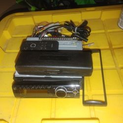 CLARION CZ702 HEAD UNIT