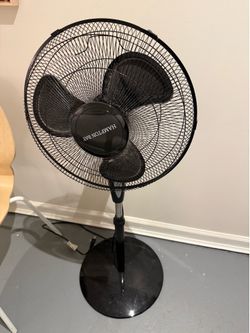 Hampton Bay Pedestal Fan
