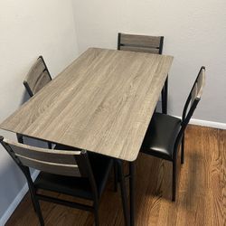 Saajan 5 Piece Dining Set