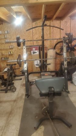 HEAVY DUTY WEIGHT BENCH WITH OLYMPIC WEIGHTS 
