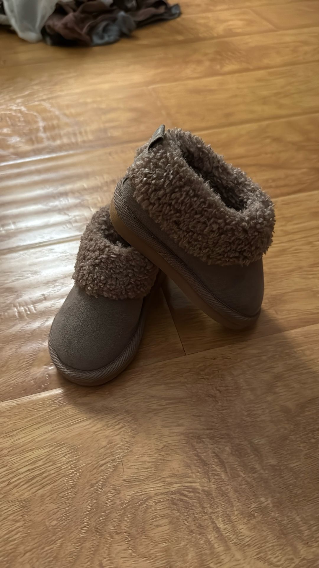 Toddler Girl Fur Boots Size 5