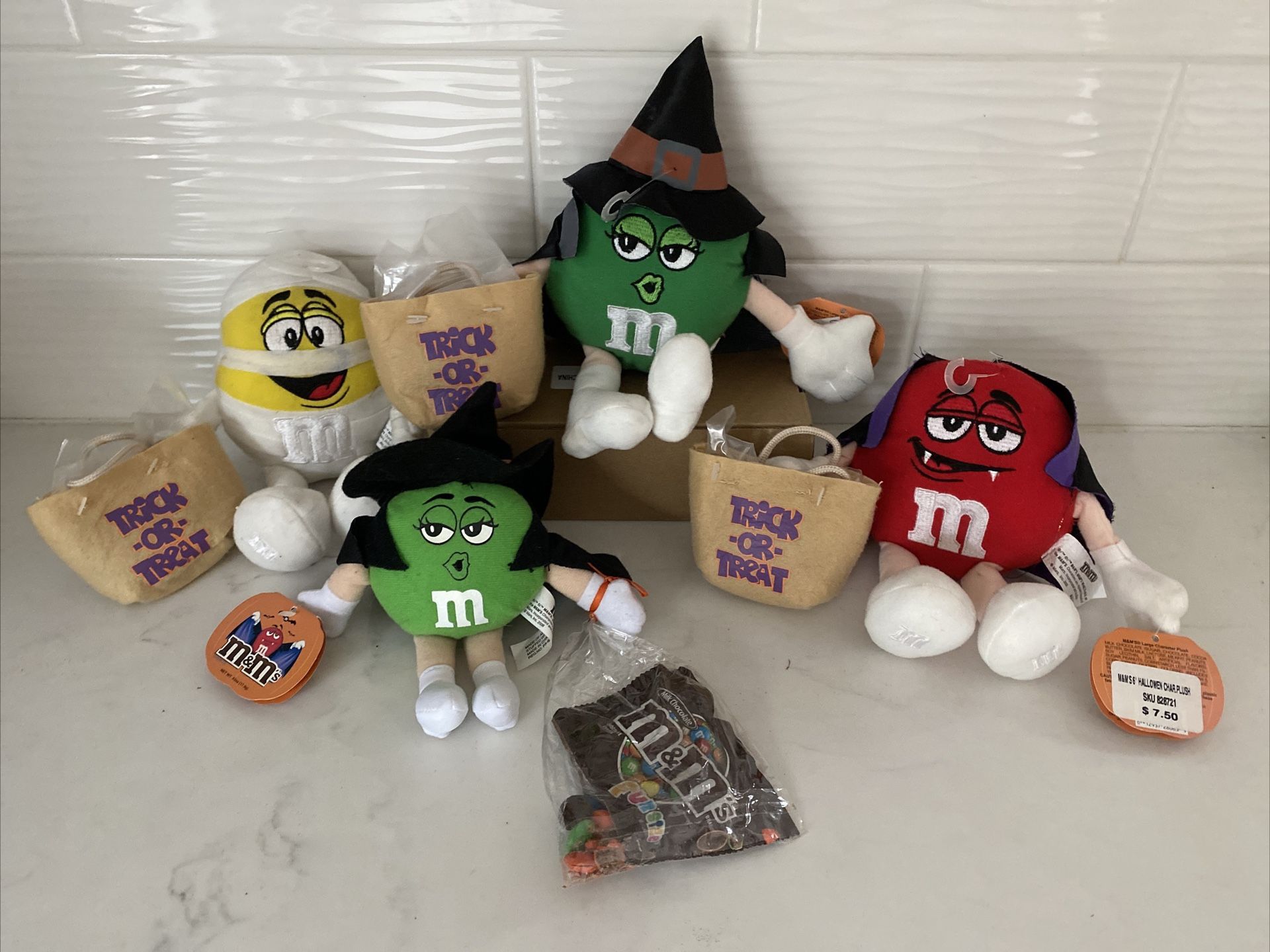 M&M Halloween Collectible Plush lot of 4 2008 NWT 7"