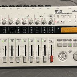Zoom R16 Multi-track Recorder Interface Controller