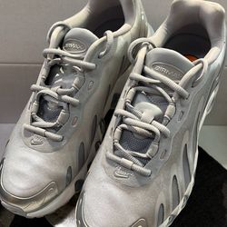 NIKE AIR MAX DN8 “WOLF METALLIC SILVER”