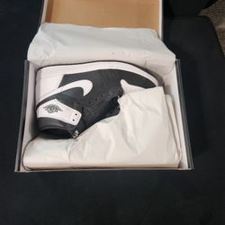Jordan 1 Retro Og  Size 10.5m