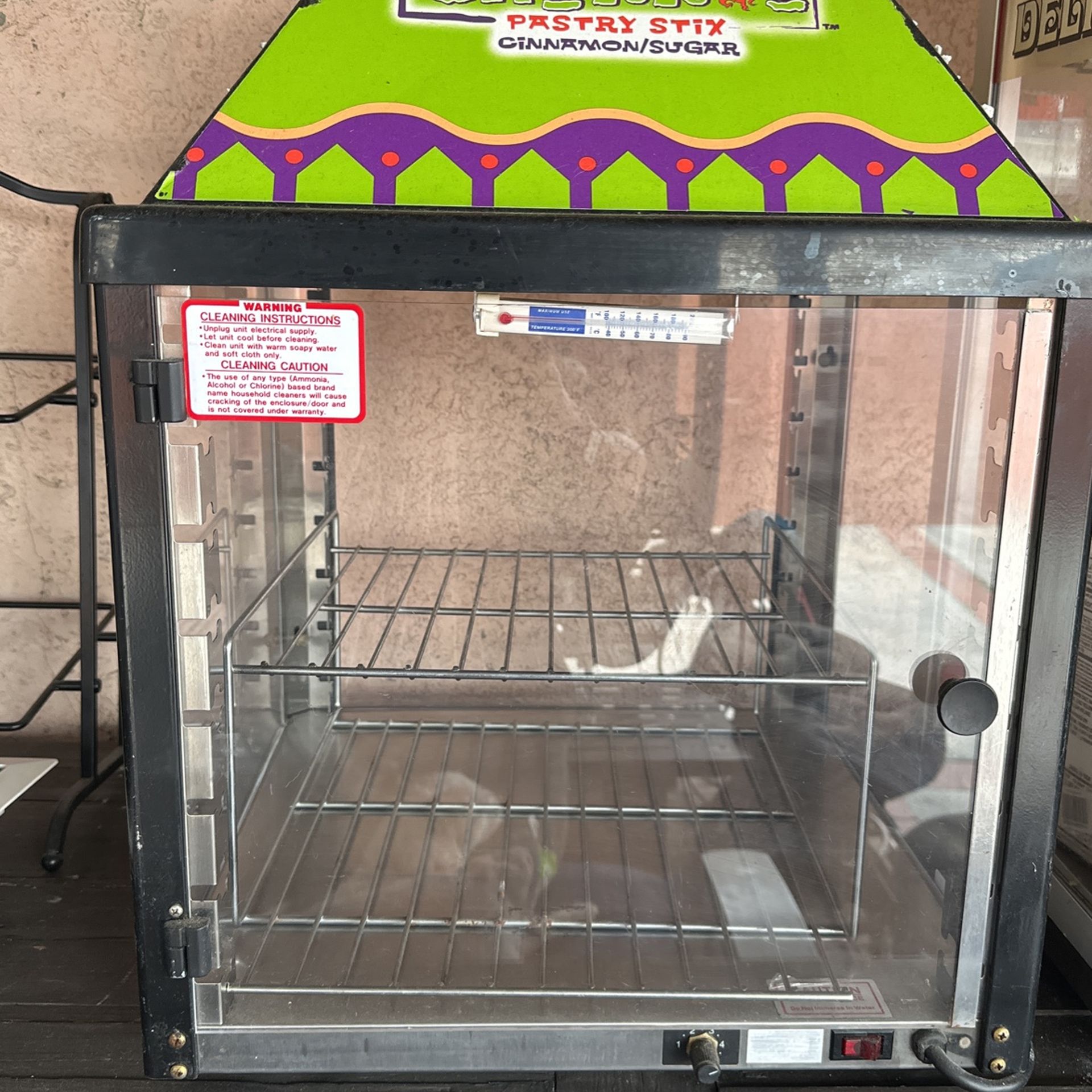 Tio Pepe’s Churro Warmer
