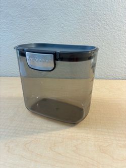 ProKeeper 8-Cup Airtight Seal Container with 1 Tablespoon Scoop