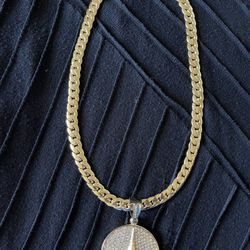 10mm 30” Cuban Link Necklace With Mercedes Pendant 