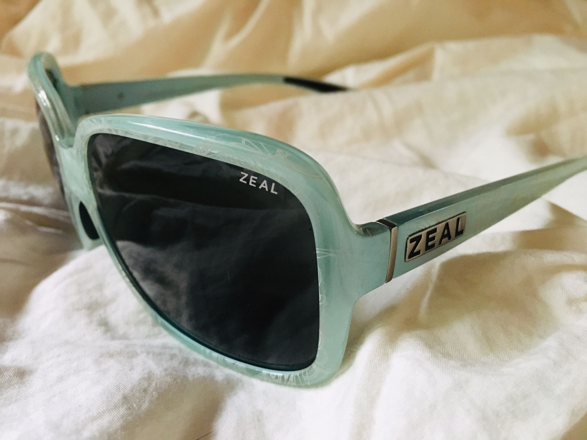 😎 ZEAL Sunglasses 😎