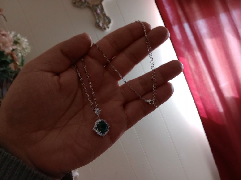 Platinum Plated Necklace and Pendant