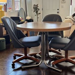 Round Wooden Table + 4 Swivel Chairs – Great Condition