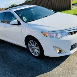 2O12 Toyota Camry XLE
