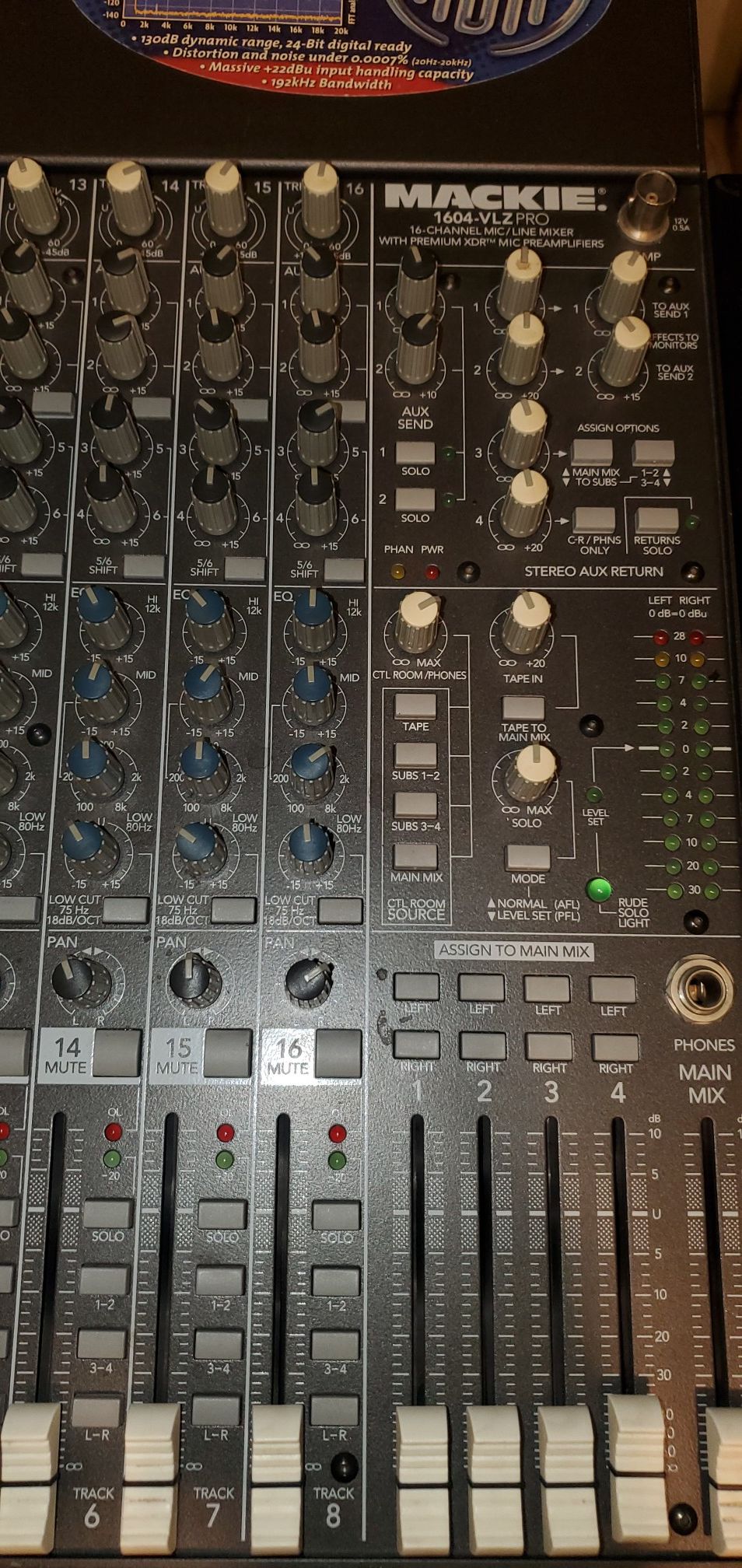 Mackie mixer 16 canalaes, bbe maximixer