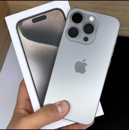 IPhone 15 Pro Unlocked / desbloqueado🔓